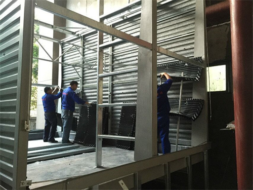 節水性封閉式冷卻塔幾個技術要點(噴霧式冷卻塔的優點和缺點)